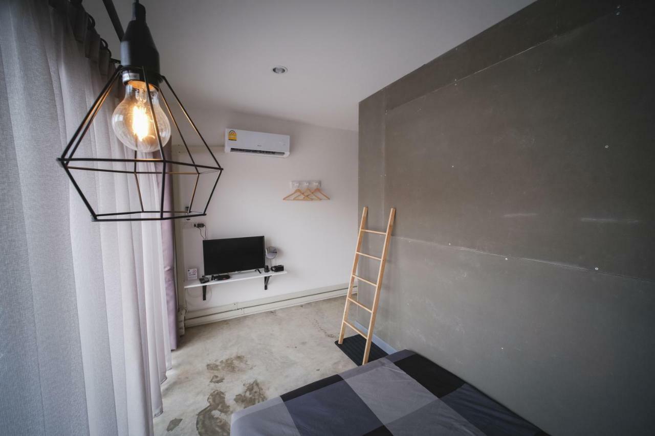 Fun Dee Hostel Ayutthaya Zewnętrze zdjęcie