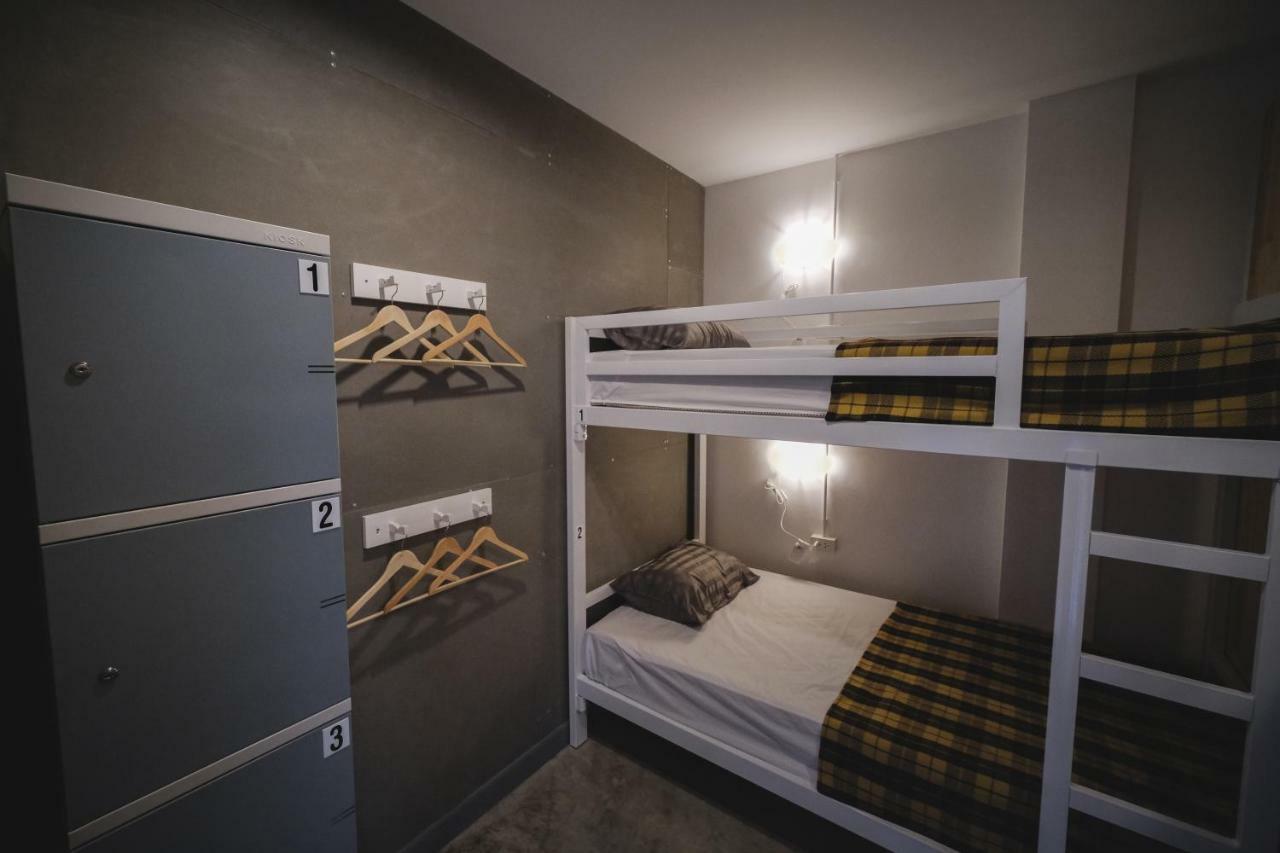 Fun Dee Hostel Ayutthaya Zewnętrze zdjęcie